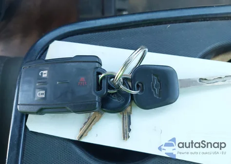 2016 Chevrolet Silverado 1500 Wt z USA, uszkodzony, nr VIN 3GCUKNEC3GG194010